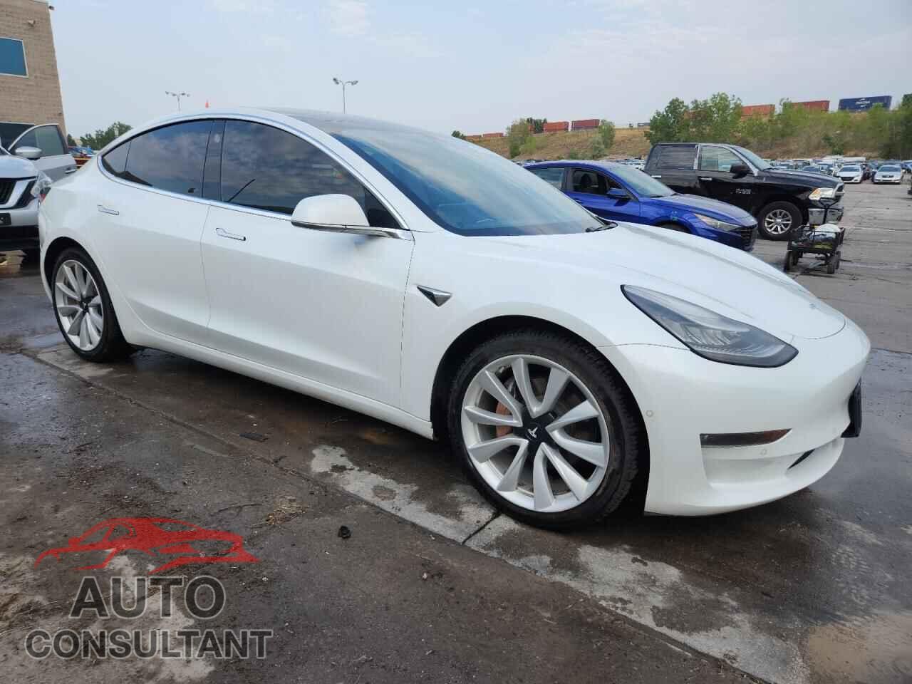 TESLA MODEL 3 2018 - 5YJ3E1EB2JF098112