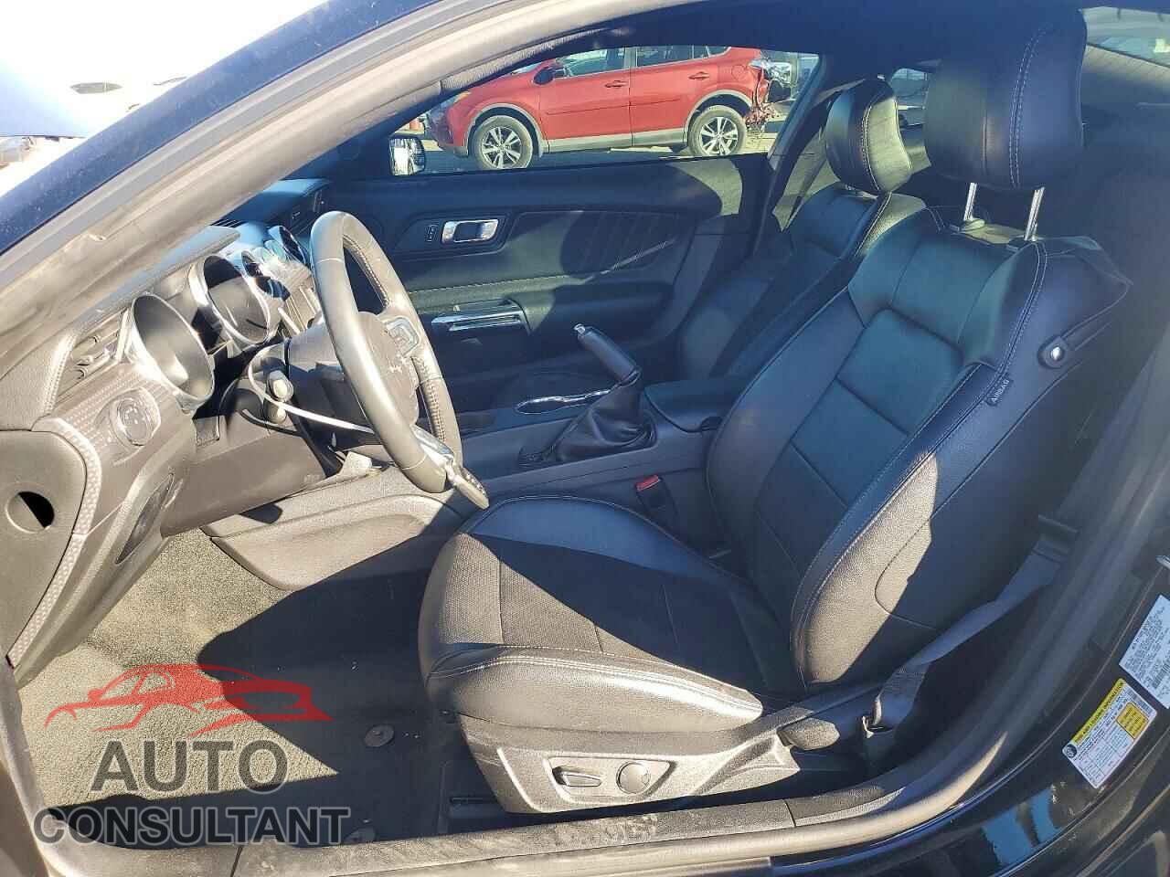 FORD MUSTANG 2018 - 1FA6P8CF6J5122554