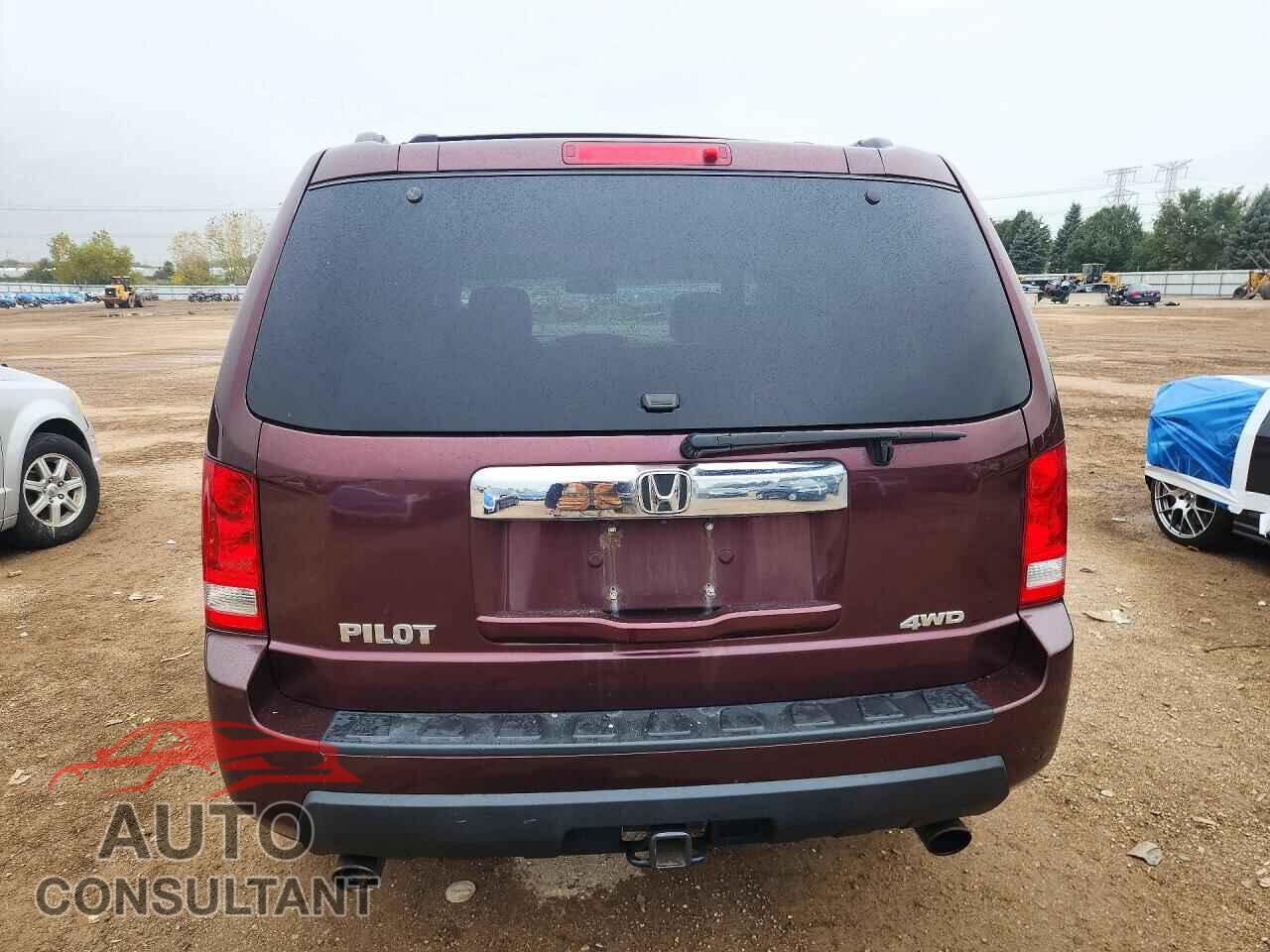 HONDA PILOT 2011 - 5FNYF4H67BB031042
