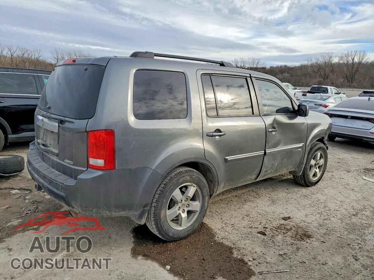 HONDA PILOT 2011 - 5FNYF4H51BB046448