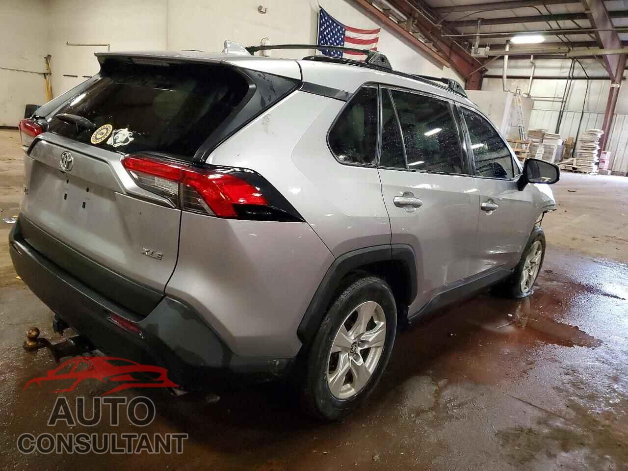 TOYOTA RAV4 2021 - 2T3W1RFV2MC118357
