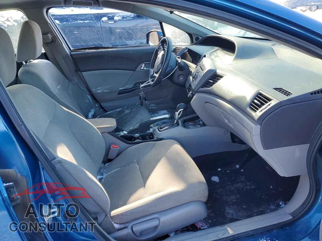 HONDA CIVIC 2012 - 2HGFB2F55CH028803