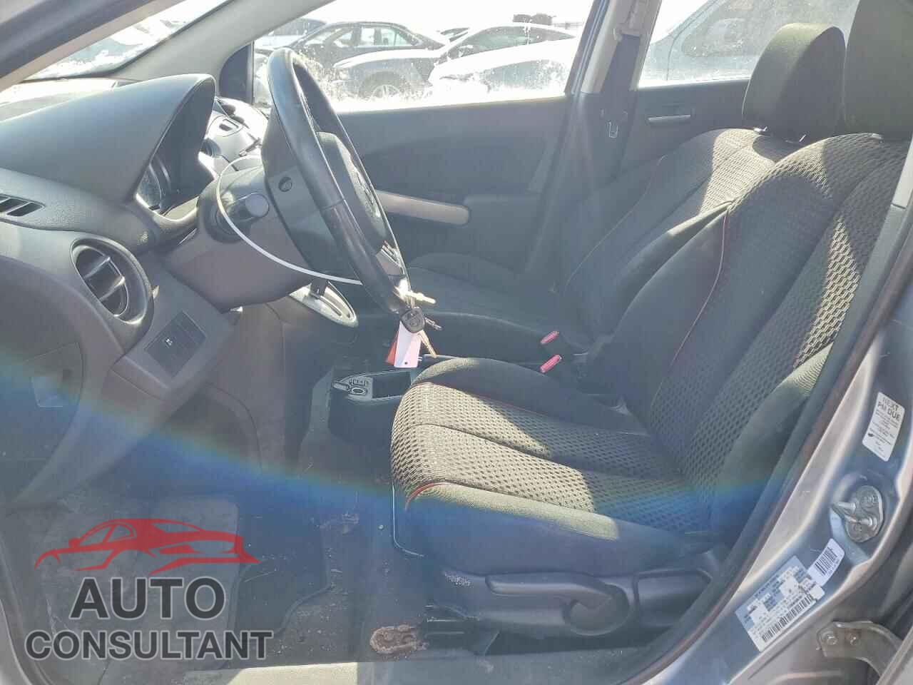 MAZDA 2 2013 - JM1DE1LYXD0161018