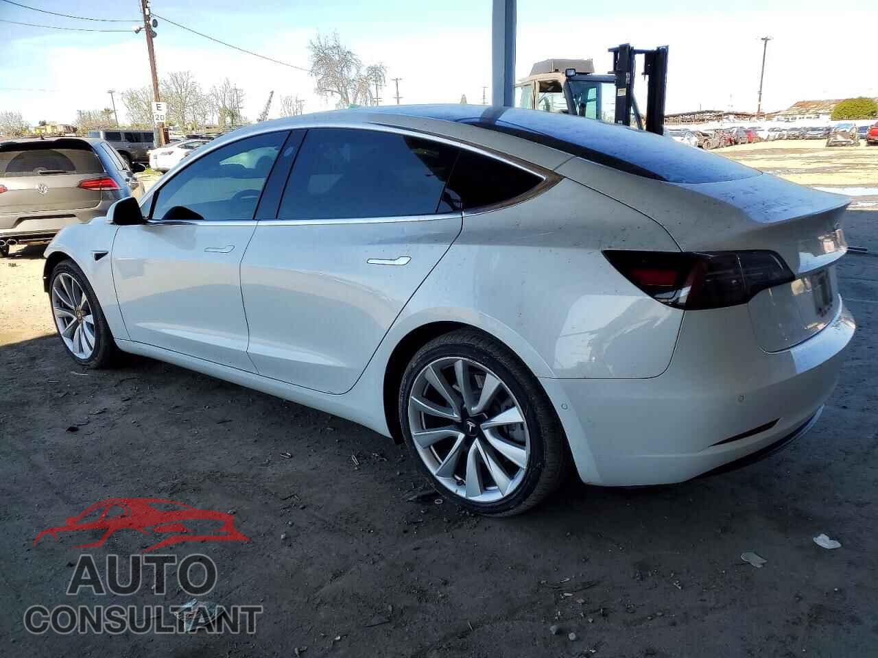 TESLA MODEL 3 2018 - 5YJ3E1EA9JF042885