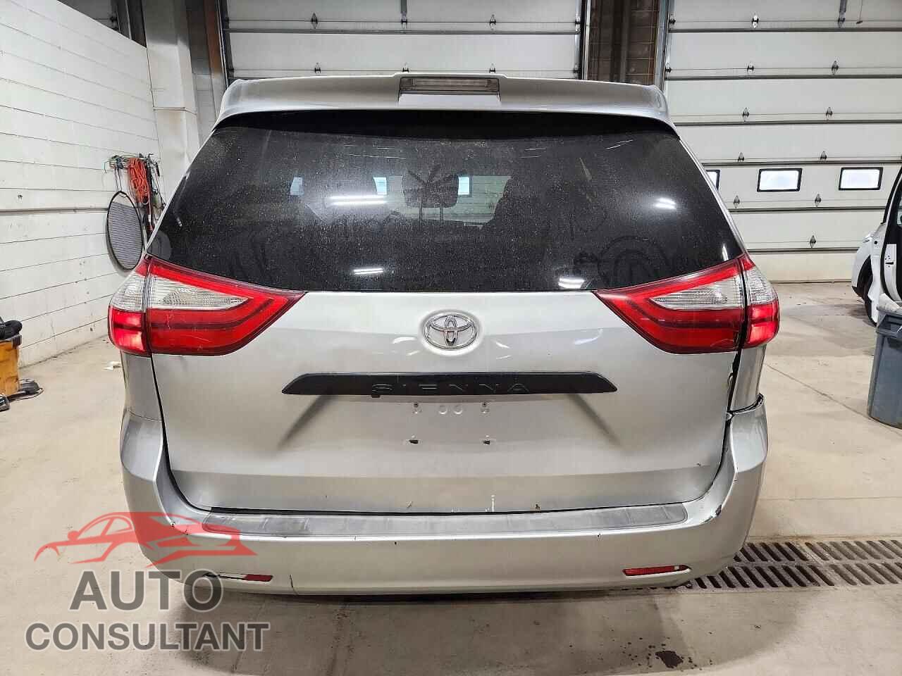 TOYOTA SIENNA 2018 - 5TDZZ3DCXJS948536