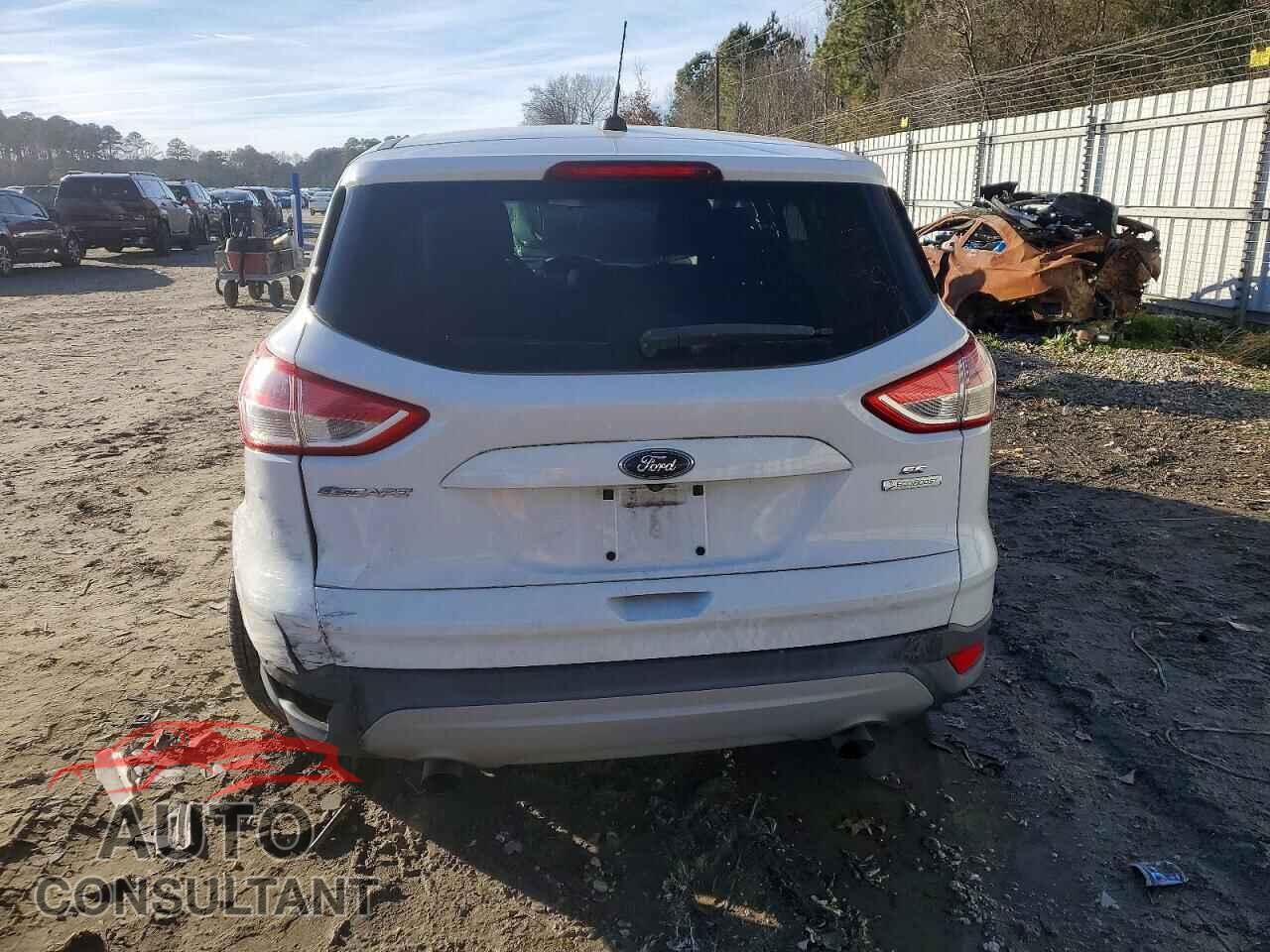 FORD ESCAPE 2015 - 1FMCU0G99FUB73891