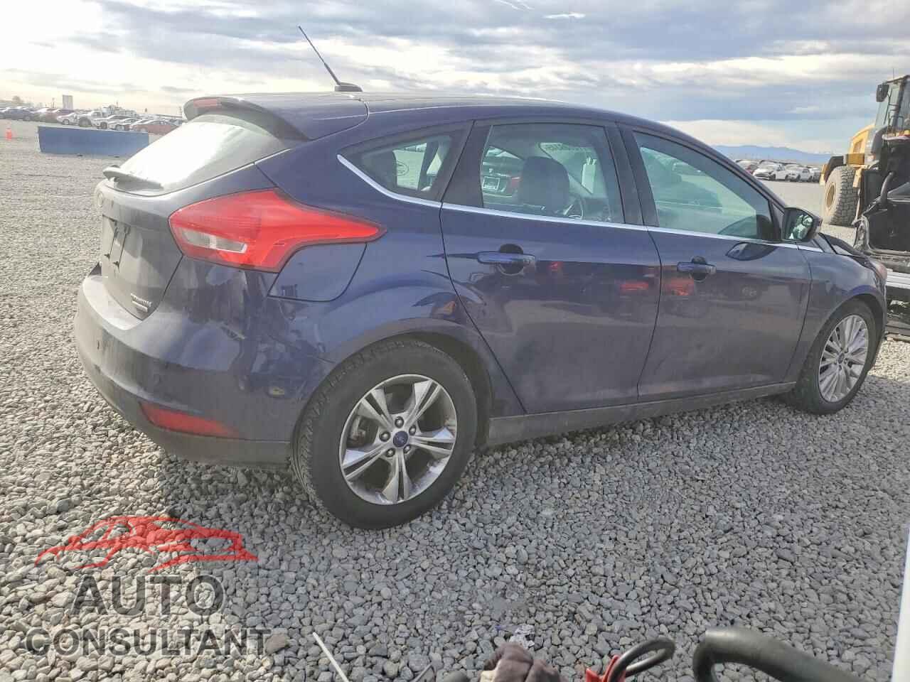 FORD FOCUS 2016 - 1FADP3N25GL374420