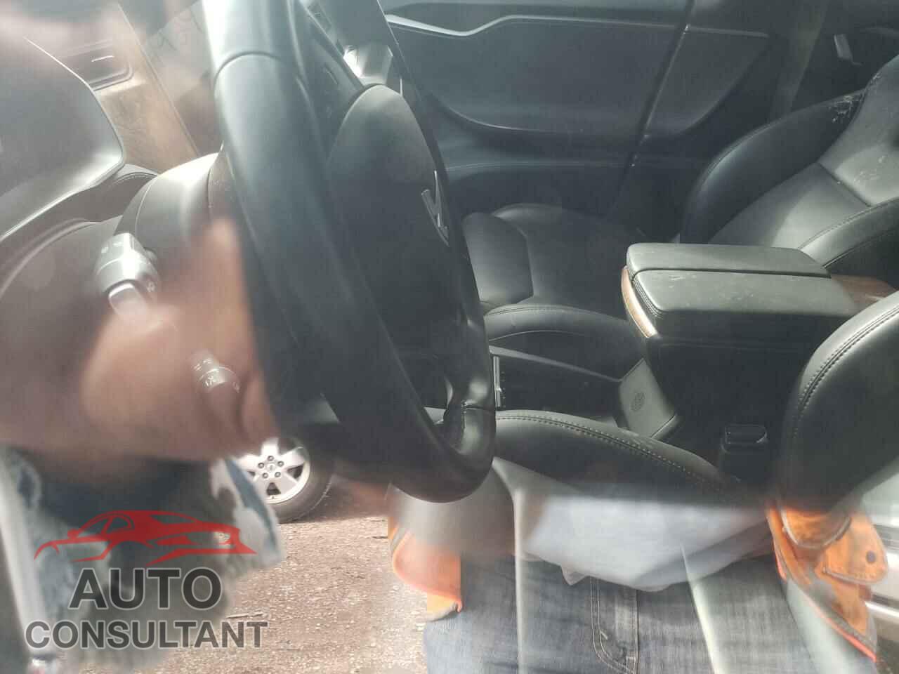 TESLA MODEL S 2020 - 5YJSA1E22LF356039