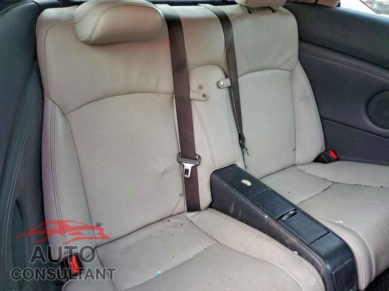 LEXUS IS 2011 - JTHFF2C29B2519782