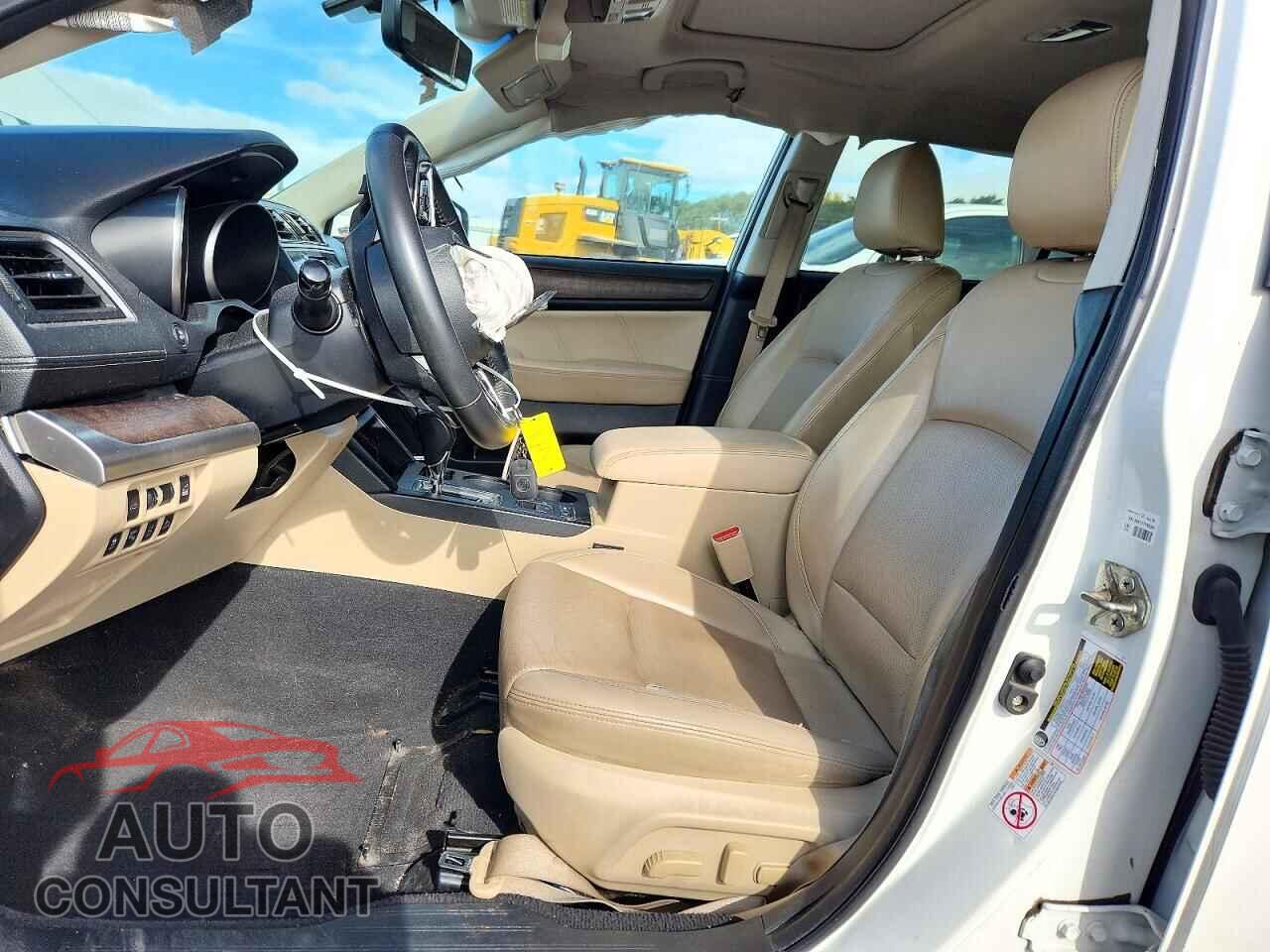 SUBARU OUTBACK 2018 - 4S4BSANCXJ3231530
