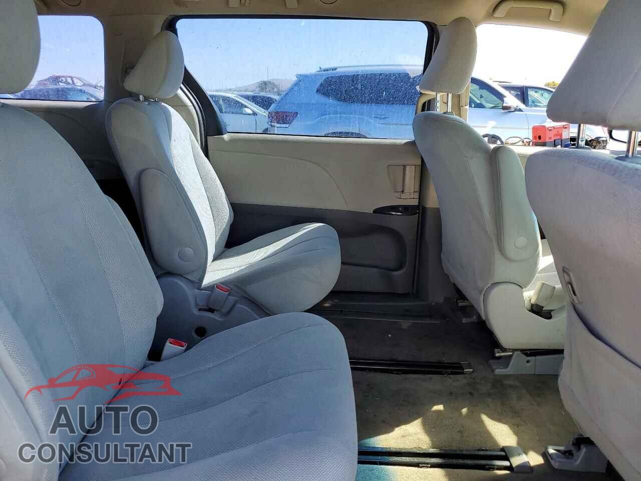TOYOTA SIENNA 2012 - 5TDKA3DC4CS011810