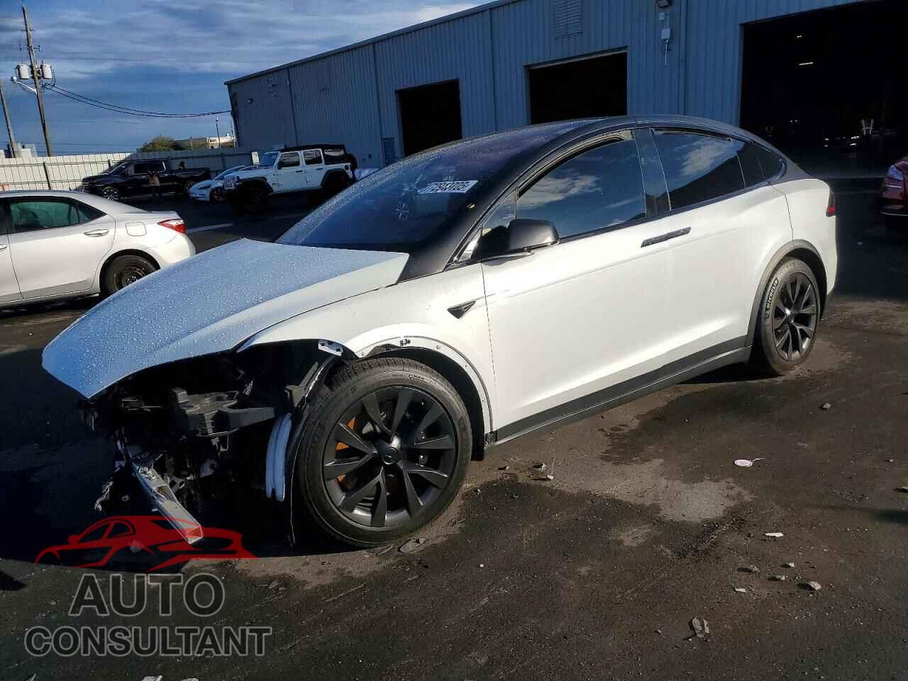 TESLA MODEL X 2023 - 7SAXCBE50PF377691