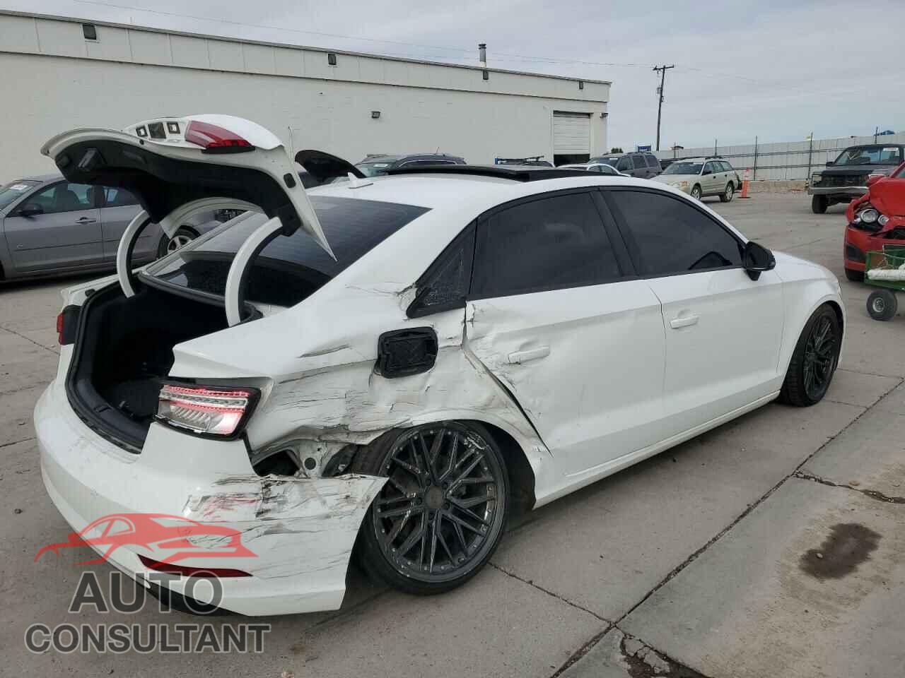 AUDI A3 2017 - WAUB8GFF0H1026428