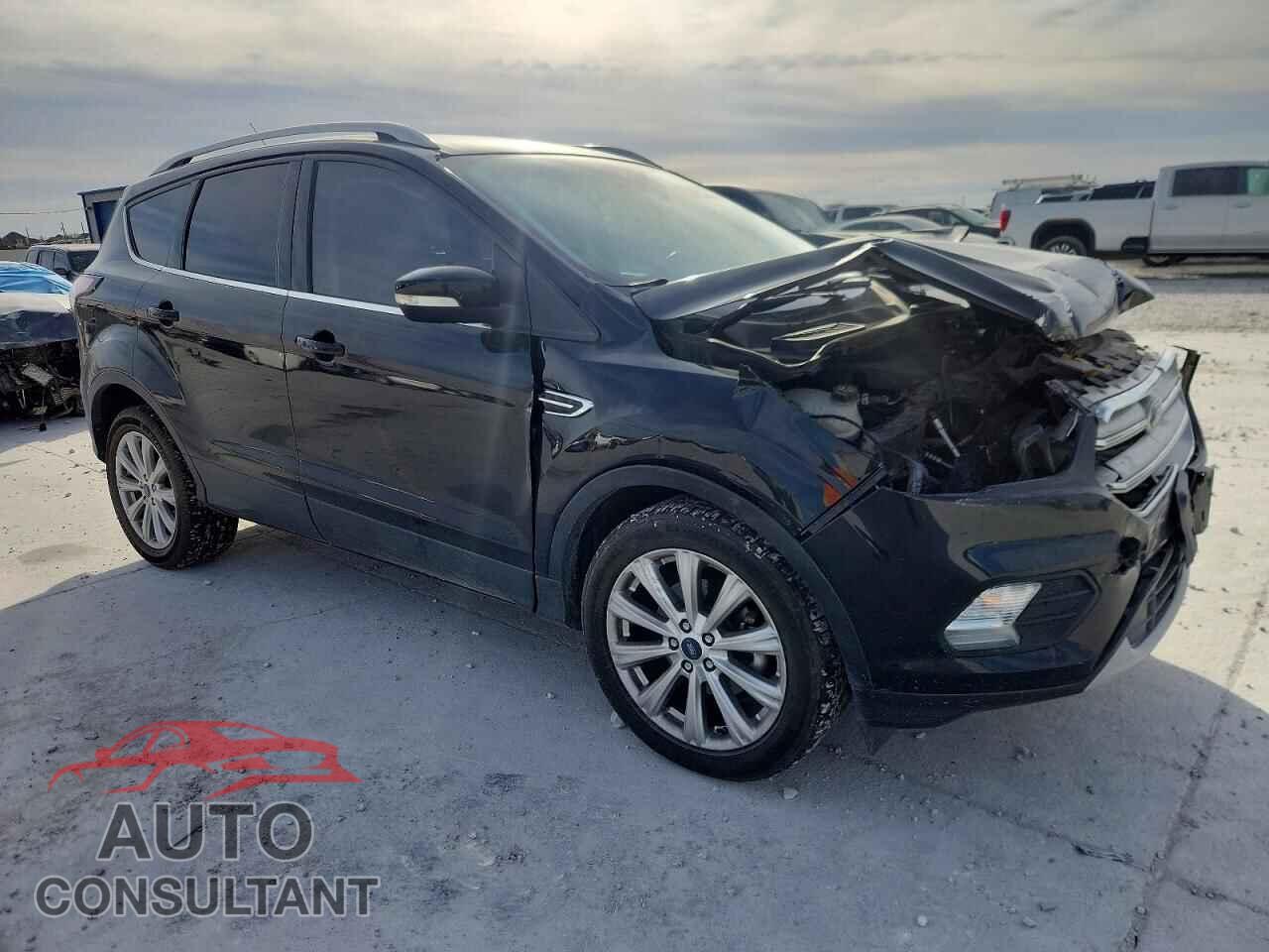 FORD ESCAPE 2017 - 1FMCU0JD7HUD10570