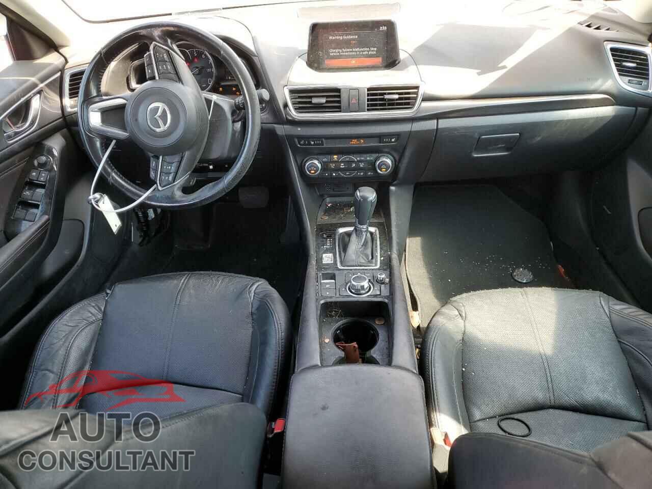 MAZDA 3 2018 - 3MZBN1M37JM202883