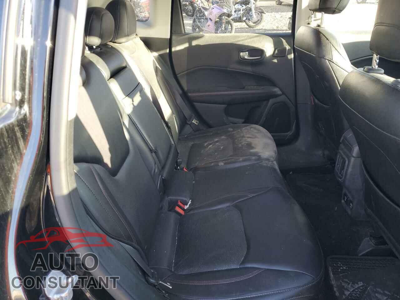 JEEP COMPASS 2017 - 3C4NJDDB6HT633526