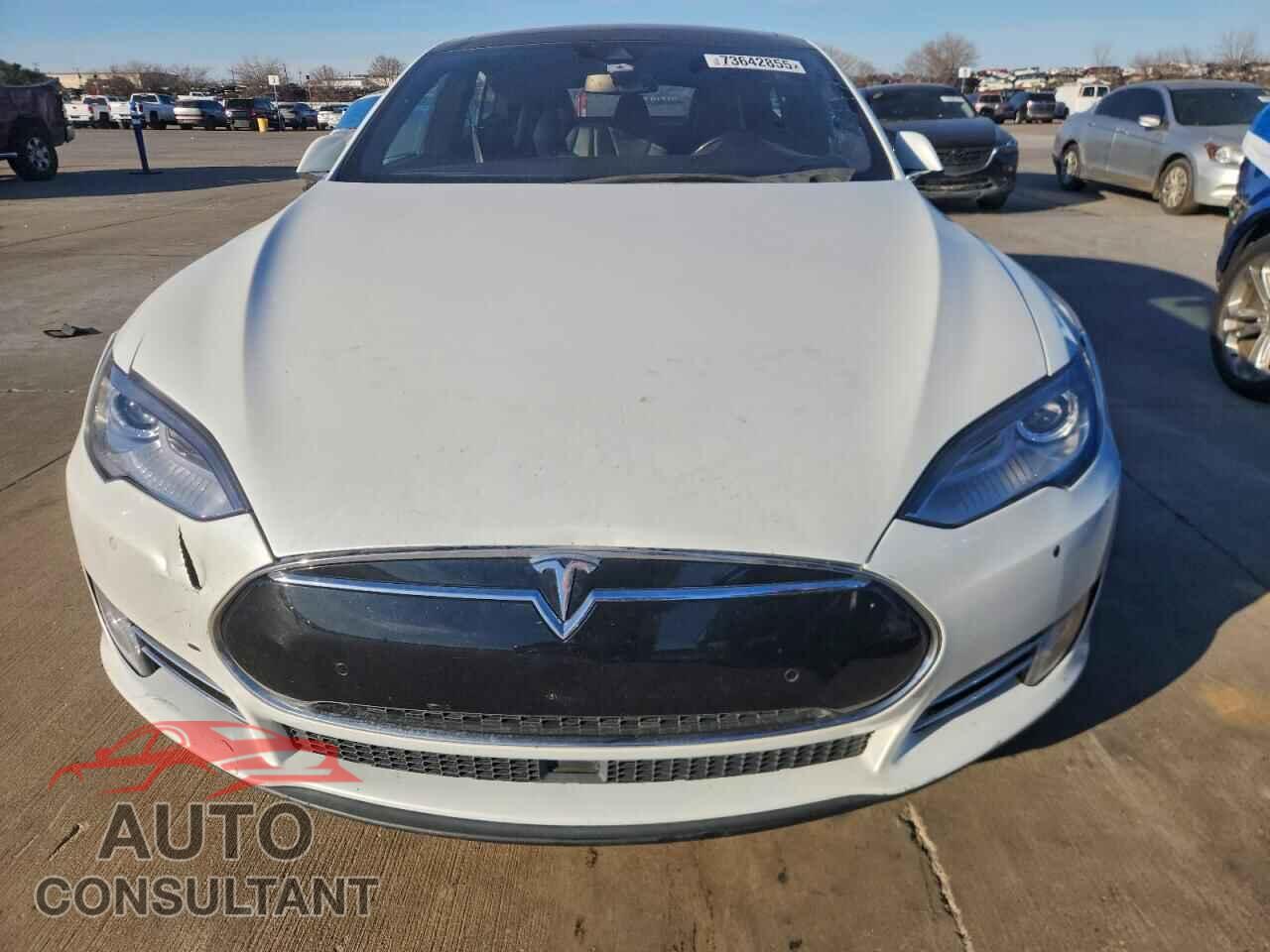 TESLA MODEL S 2014 - 5YJSA1H25EFP64209