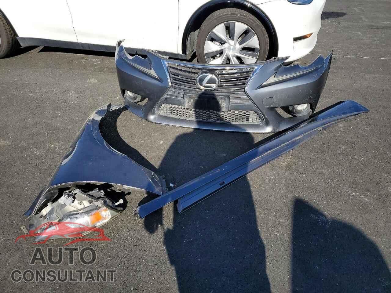 LEXUS IS 2016 - JTHBA1D27G5016764