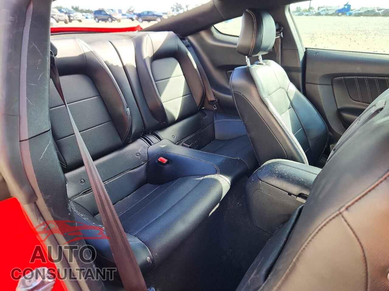 FORD MUSTANG 2019 - 1FA6P8CF5K5140576