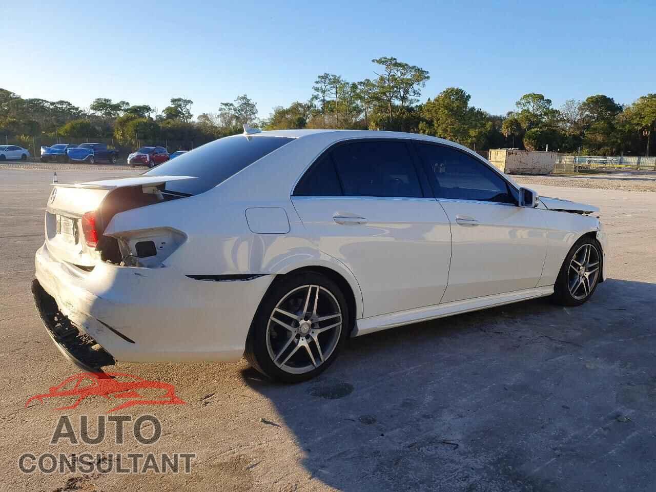 MERCEDES-BENZ E-CLASS 2014 - WDDHF5KB4EB049264