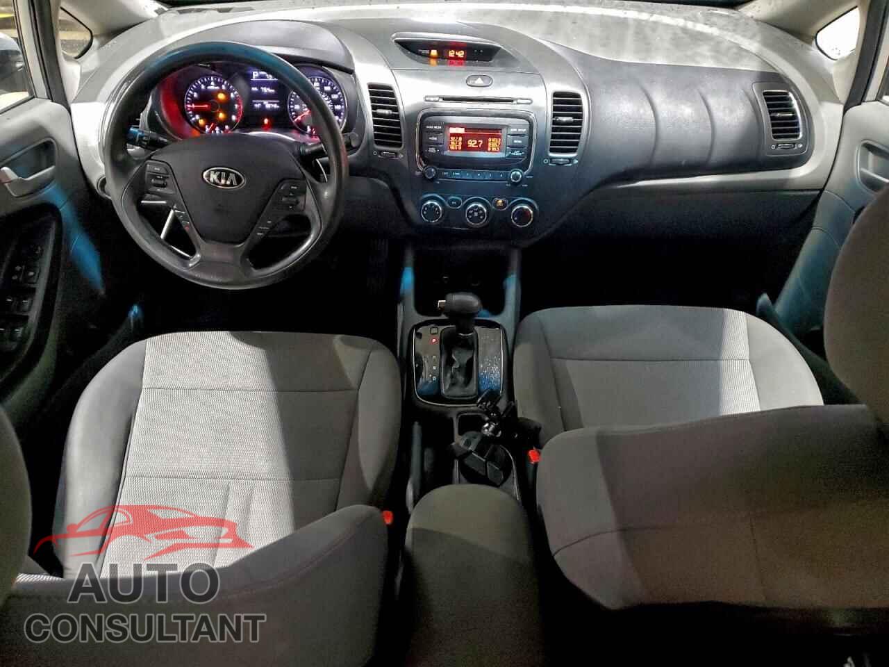 KIA FORTE 2017 - 3KPFK4A70HE014474