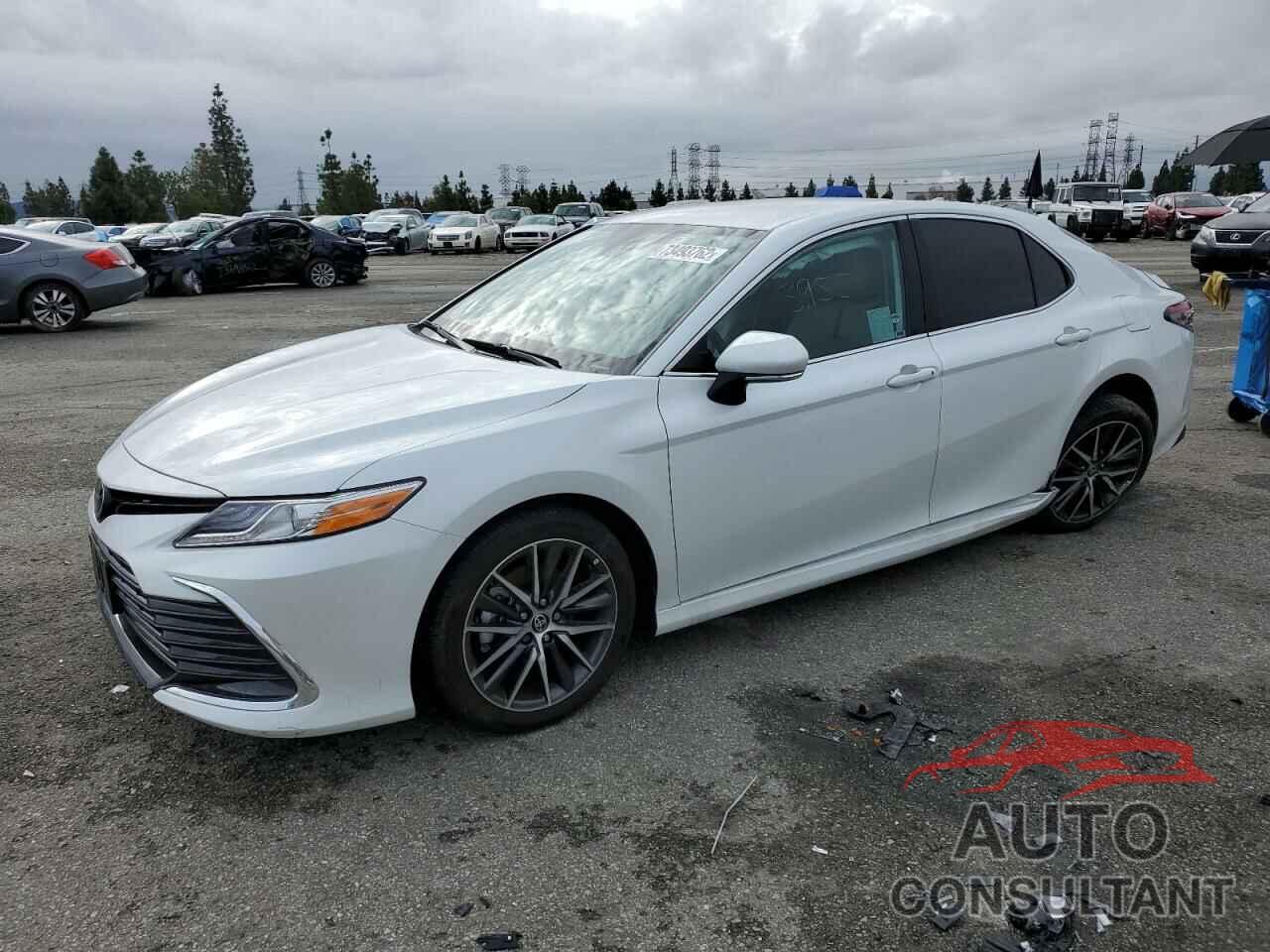 TOYOTA CAMRY 2021 - 4T1F11AK6MU609195