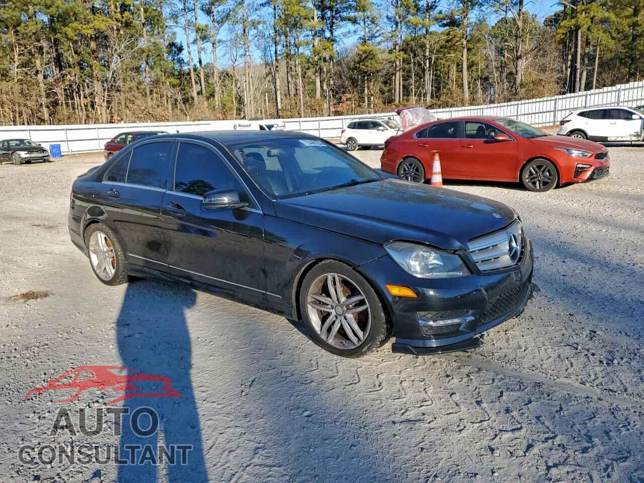MERCEDES-BENZ C-CLASS 2012 - WDDGF8BB3CA597210