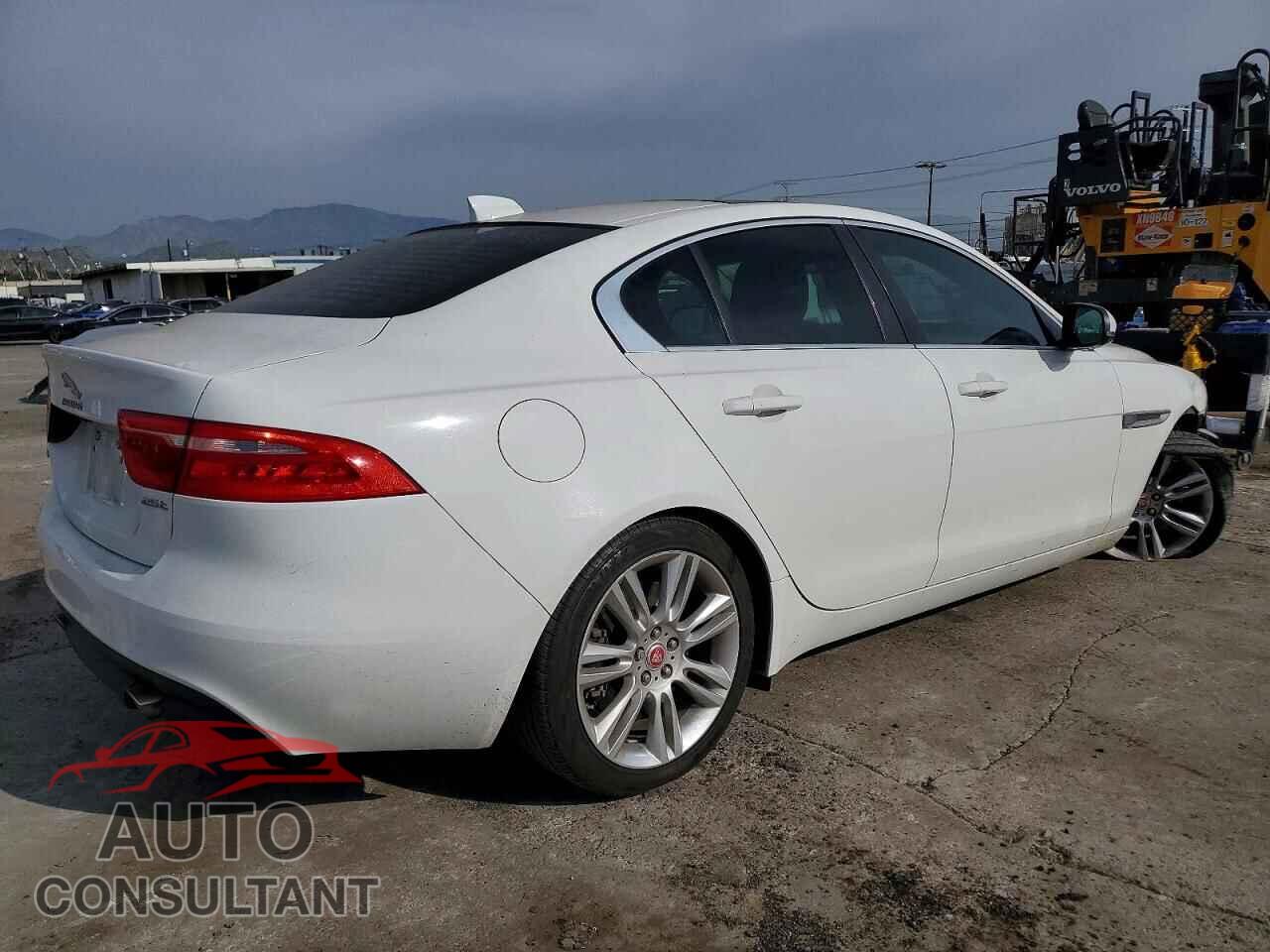 JAGUAR XE 2019 - SAJAE4FX4KCP46634