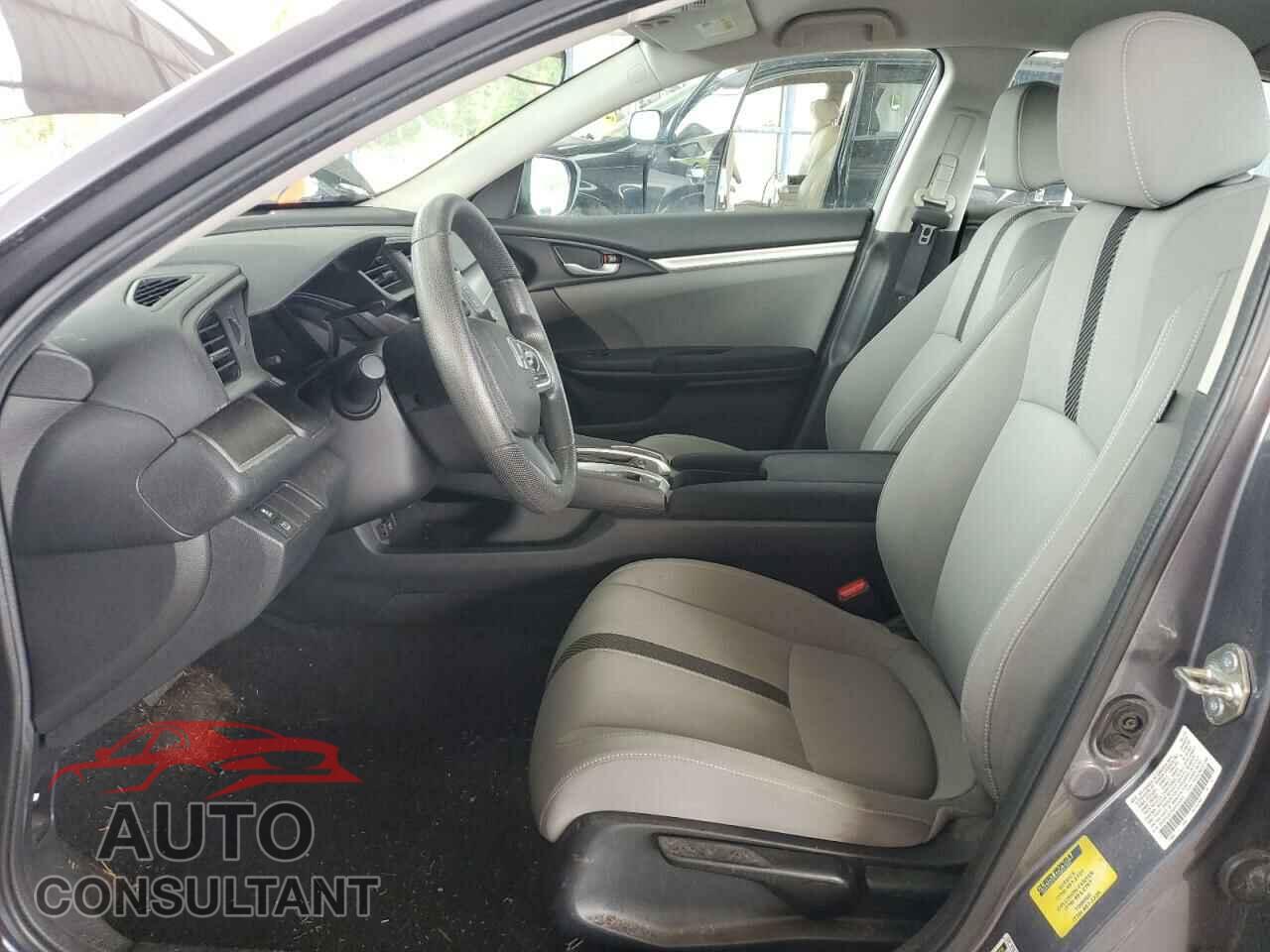 HONDA CIVIC 2018 - 2HGFC2F55JH572003