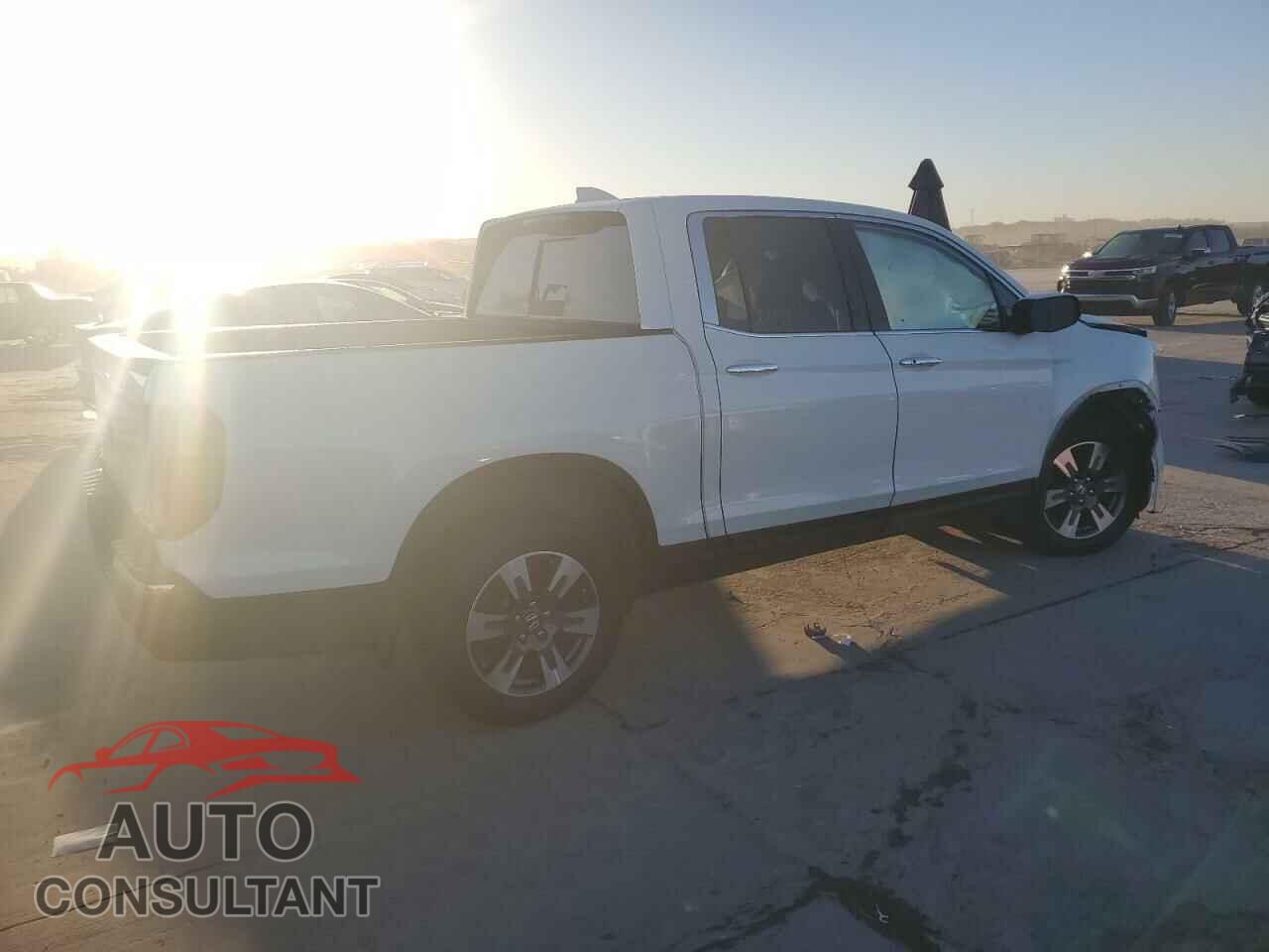 HONDA RIDGELINE 2018 - 5FPYK3F76JB015194