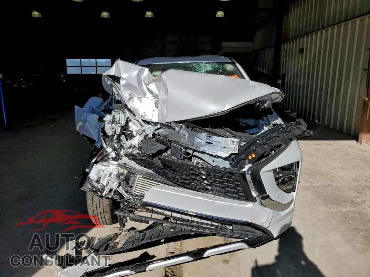 MITSUBISHI ECLIPSE 2024 - JA4ATWAA8RZ075845