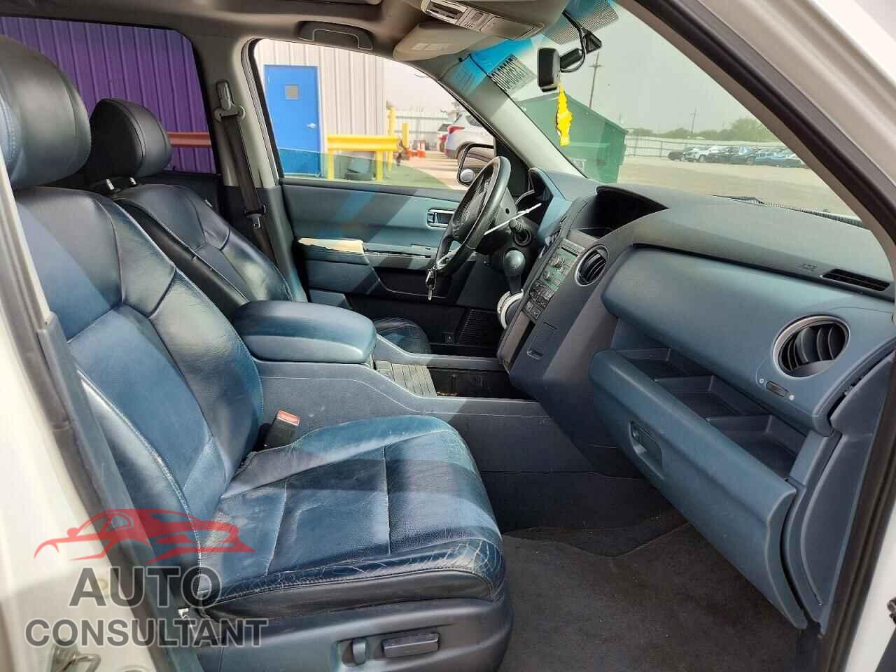 HONDA PILOT 2009 - 5FNYF38519B002812
