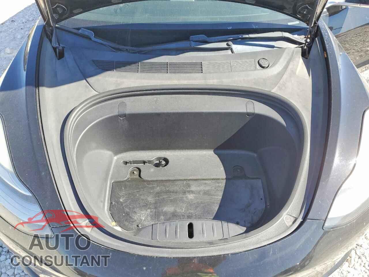 TESLA MODEL 3 2019 - 5YJ3E1EA8KF296671