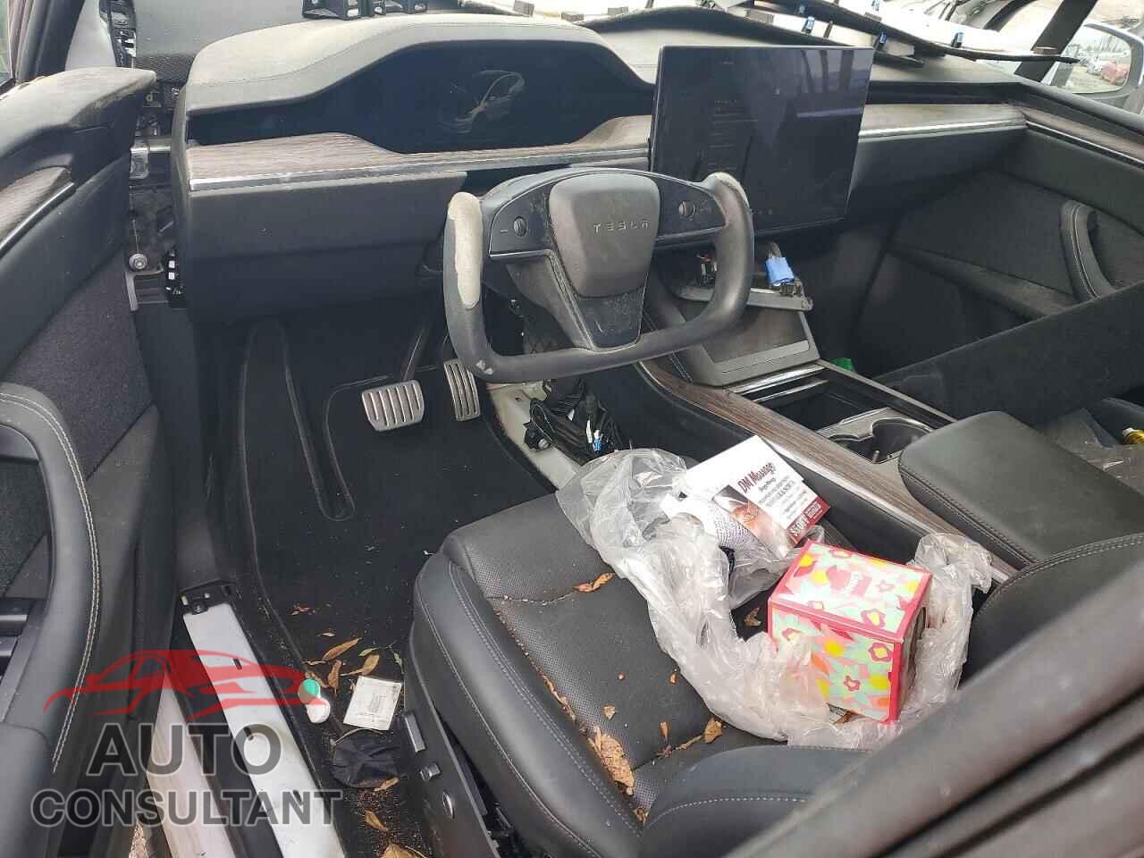 TESLA MODEL X 2023 - 7SAXCDE56PF401715