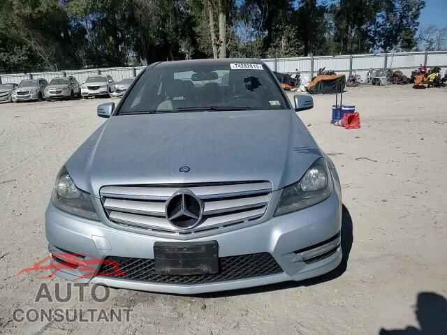MERCEDES-BENZ C-CLASS 2013 - WDDGF8AB9DR268449