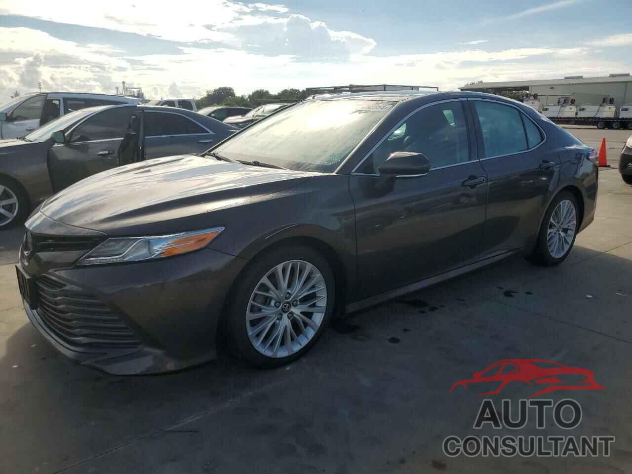 TOYOTA CAMRY 2019 - 4T1B11HKXKU801091