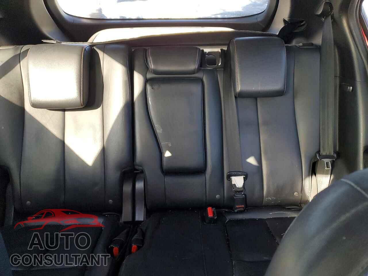 MITSUBISHI ECLIPSE 2018 - JA4AT5AA4JZ055395