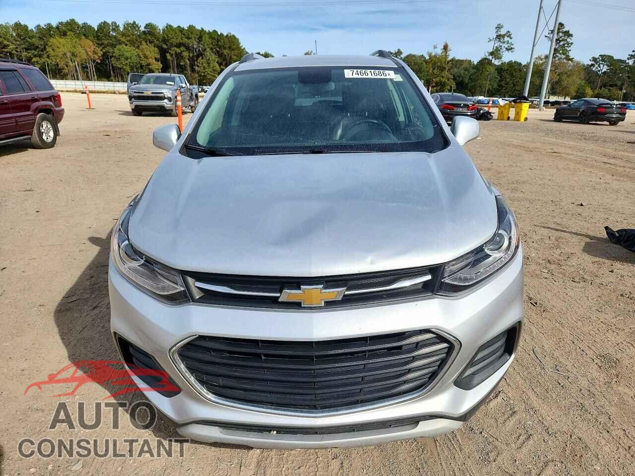 CHEVROLET TRAX 2020 - 3GNCJLSB5LL247216