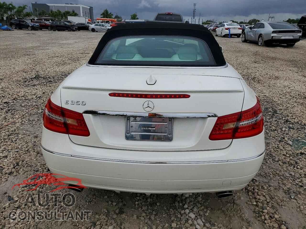 MERCEDES-BENZ E-CLASS 2011 - WDDKK5GF1BF106392