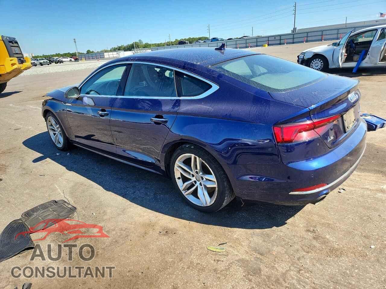 AUDI A5 2019 - WAUBNCF50KA037106