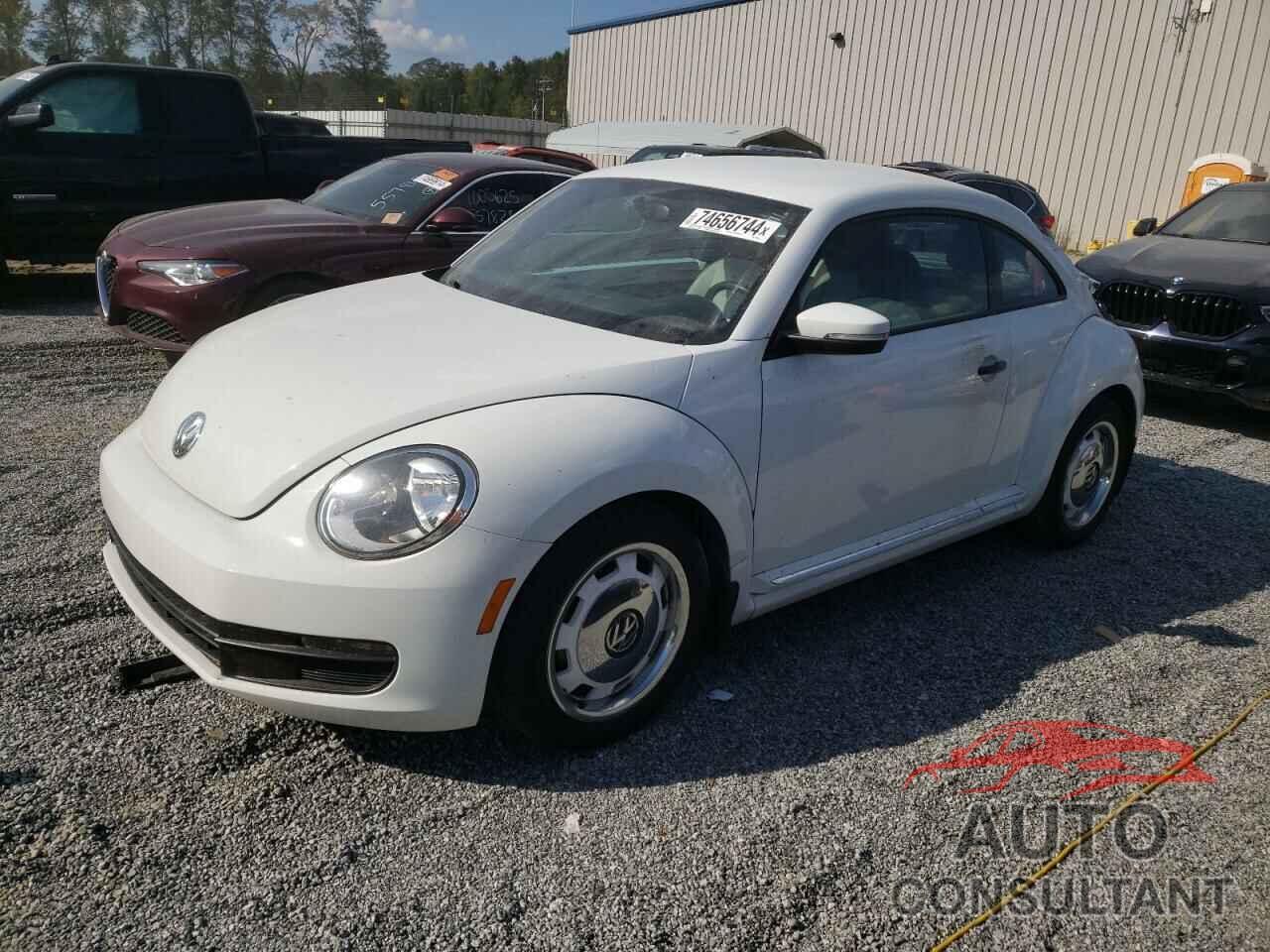 VOLKSWAGEN BEETLE 2016 - 3VWF17AT2GM633208