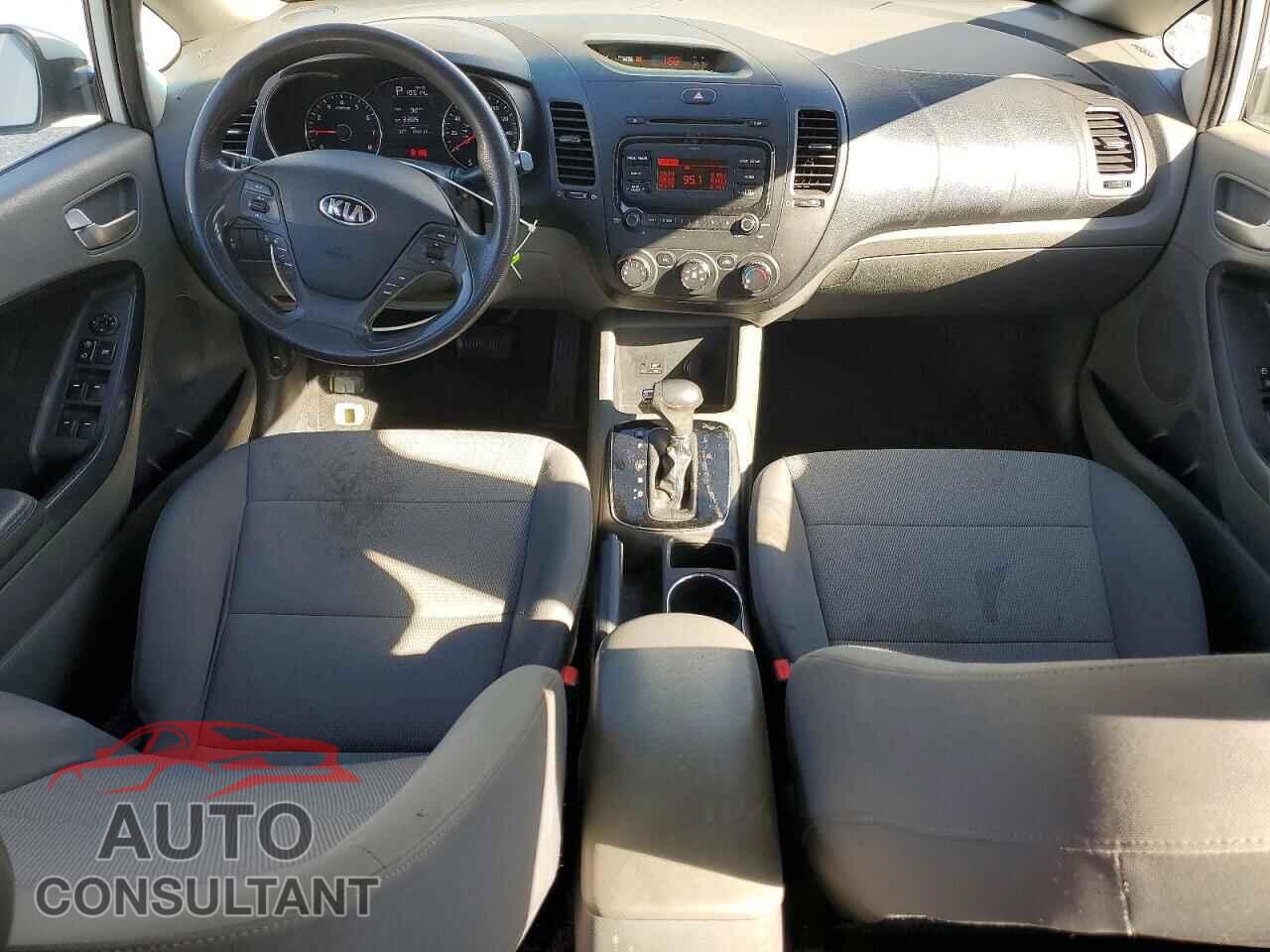 KIA FORTE 2017 - 3KPFK4A74HE103013