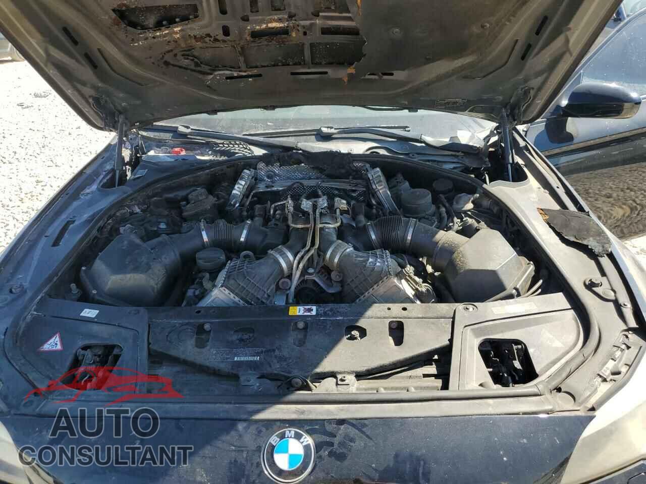 BMW M5 2013 - WBSFV9C53DC772657