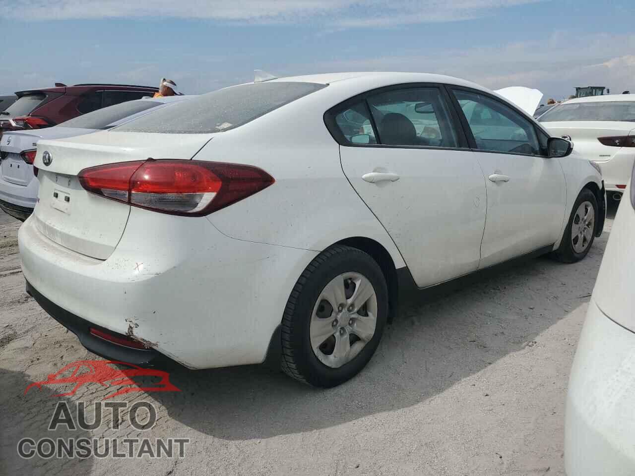 KIA FORTE 2017 - 3KPFK4A74HE130972