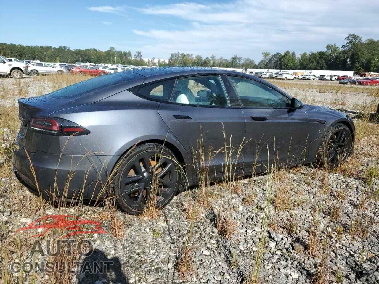TESLA MODEL S 2022 - 5YJSA1E51NF488545
