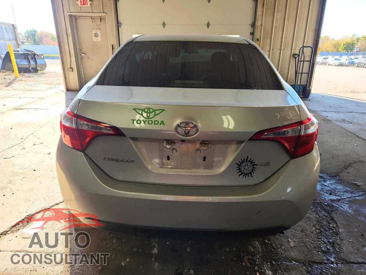 TOYOTA COROLLA 2016 - 5YFBURHE5GP556547