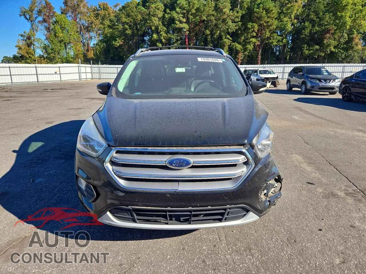 FORD ESCAPE 2017 - 1FMCU0J92HUC30931