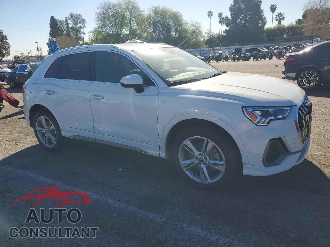 AUDI Q3 2022 - WA1EECF34N1014067