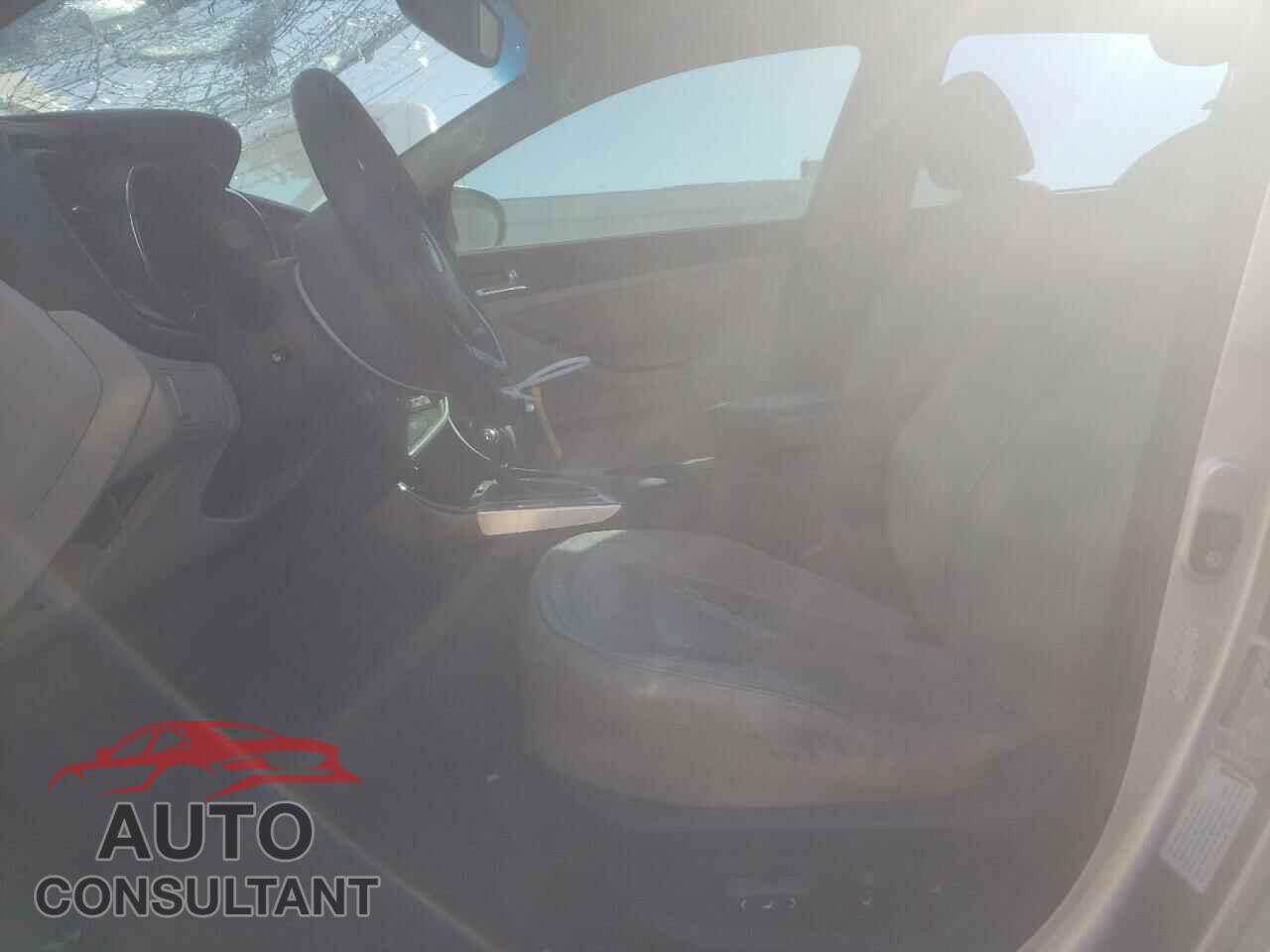 KIA OPTIMA 2011 - KNAGM4AD9B5000240
