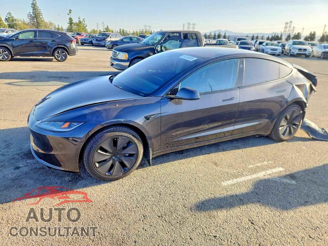 TESLA MODEL 3 2024 - 5YJ3E1EA0RF832930